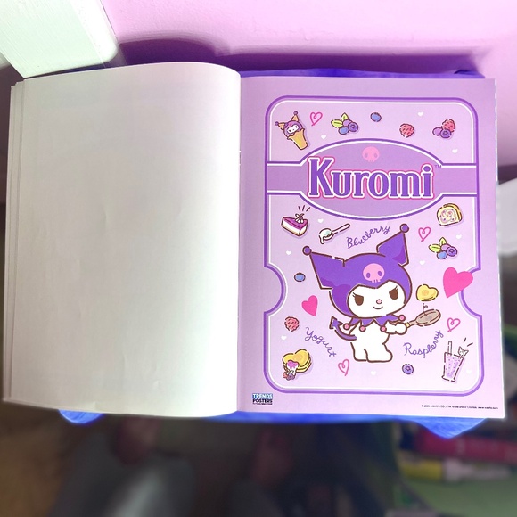 Hello Kitty and Friends Poster Book (12) - Picture 11 of 13